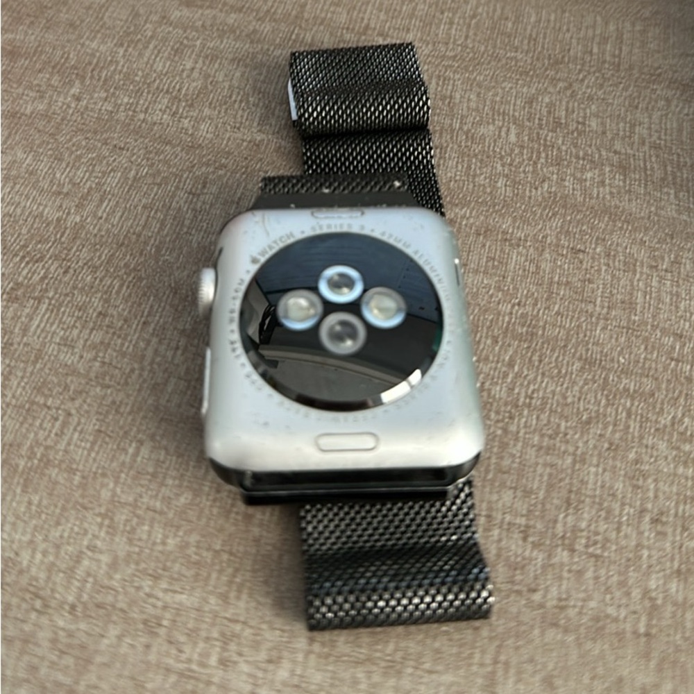 Apple Watch Series 3 gps+ cellular - Picture 2 of 2